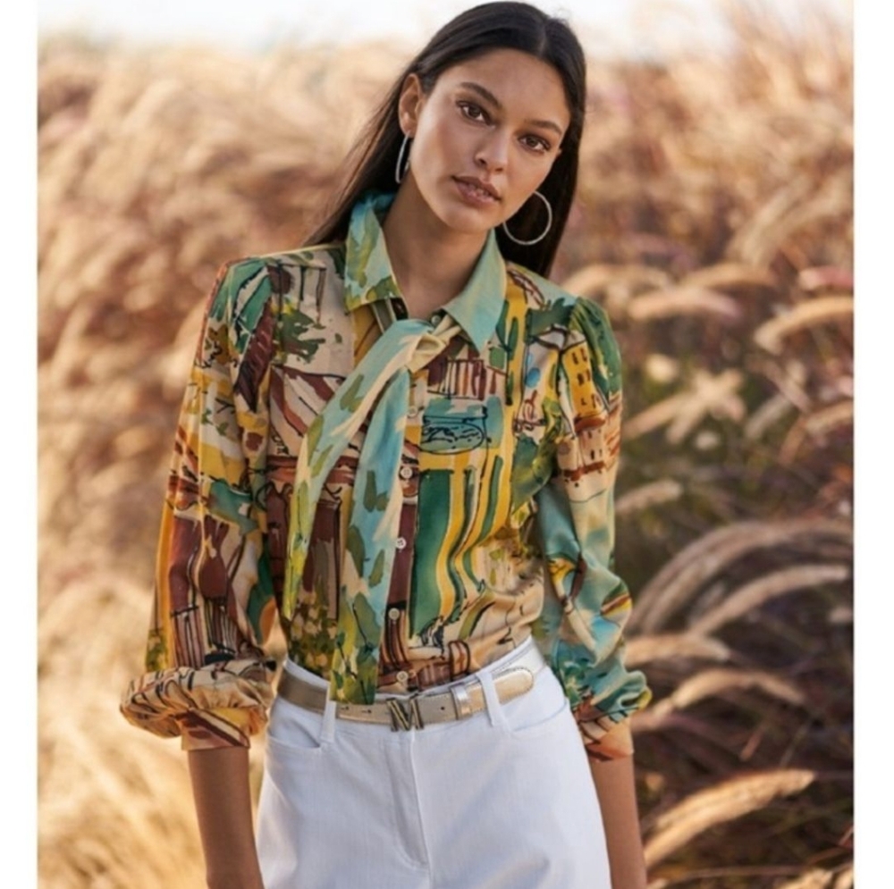 NEW Madeleine women's long sleeves Blouse. Size 6. Beige, blue,yellow, green.